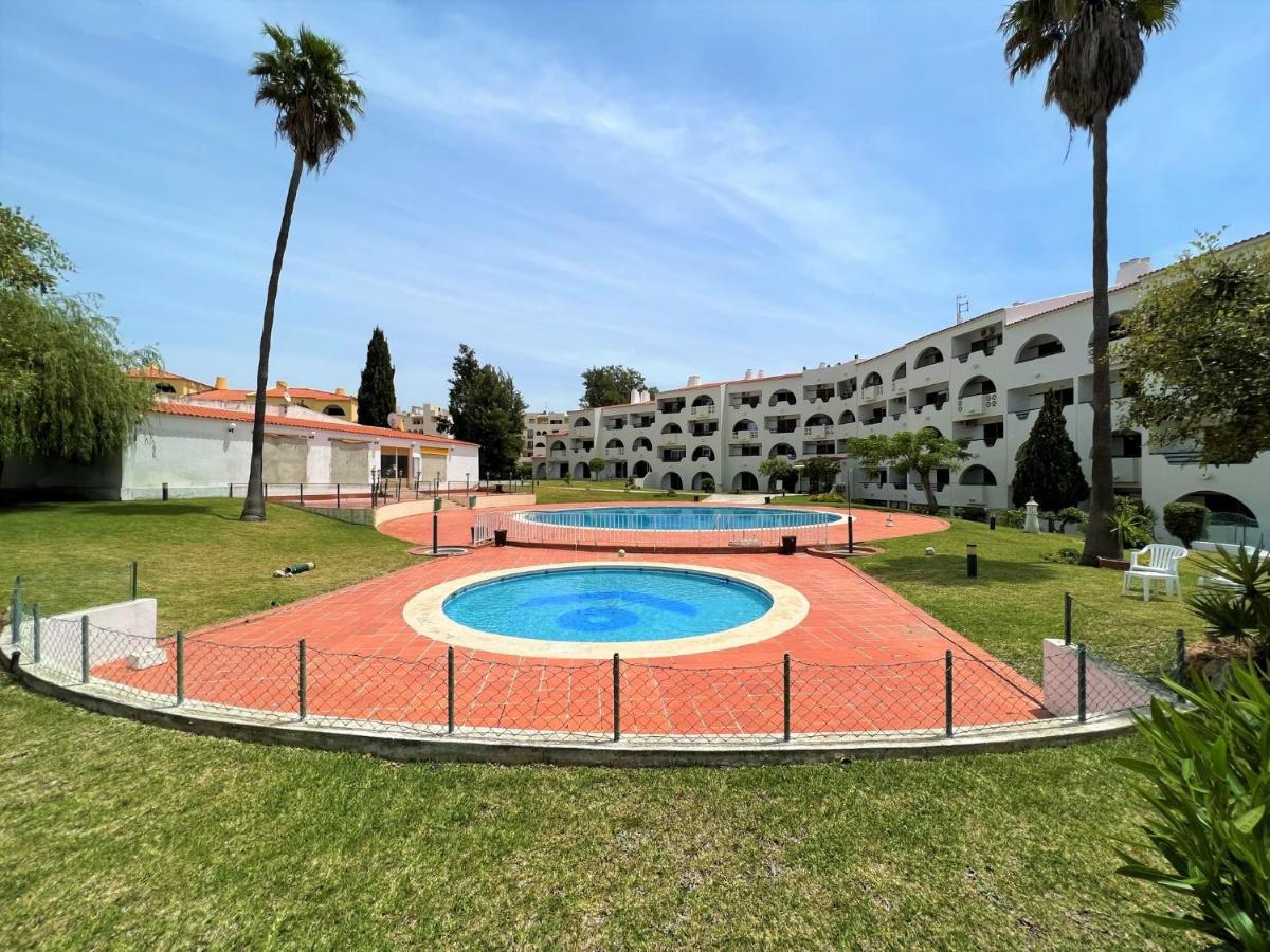 Albufeira Twins 1 With Pool By Homing Daire Dış mekan fotoğraf